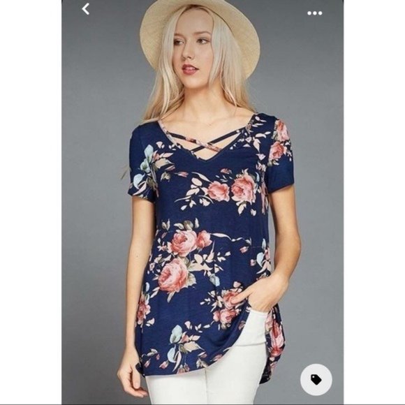 Boutique Womens Navy Floral Criss Cross Neck Flowy Top Large - Picture 1 of 6